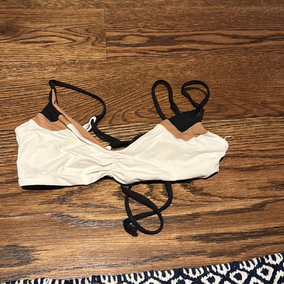 L*Space Block Haley Colorblock top - Picture 2 of 3